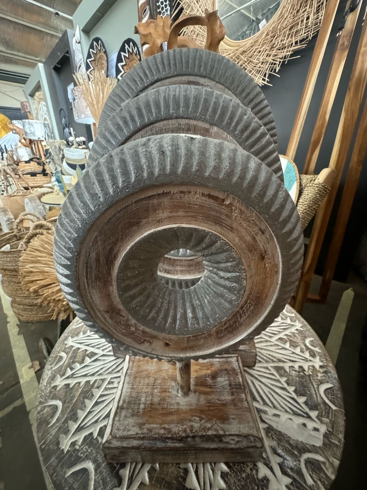 BAL071 - WOODEN MONEY STICK - GREY