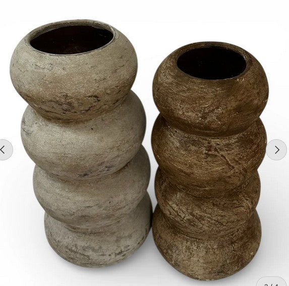 BAN104 - TERRACOTTA VASE