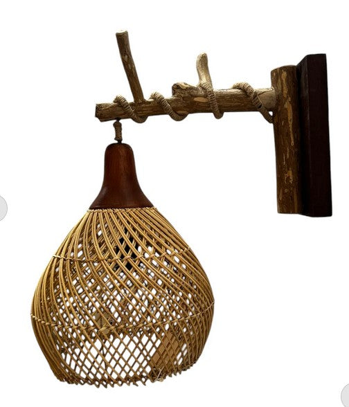 BAN108 - RATTAN LAMP
