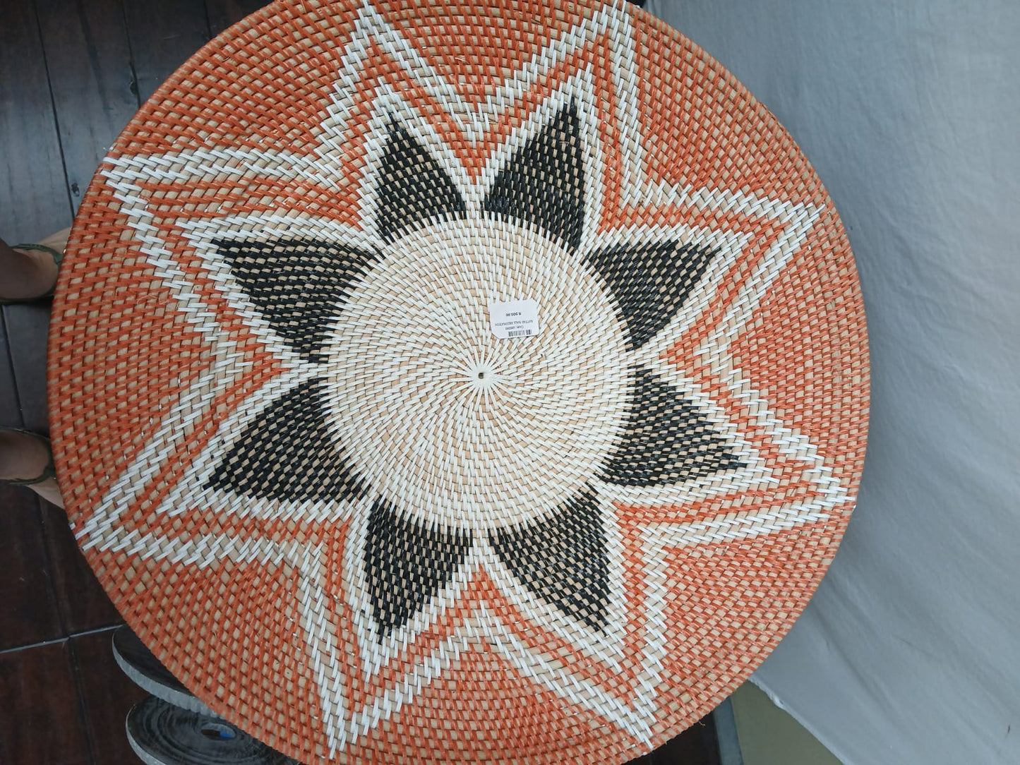 UBI040 - RATTAN WALL DECORATION