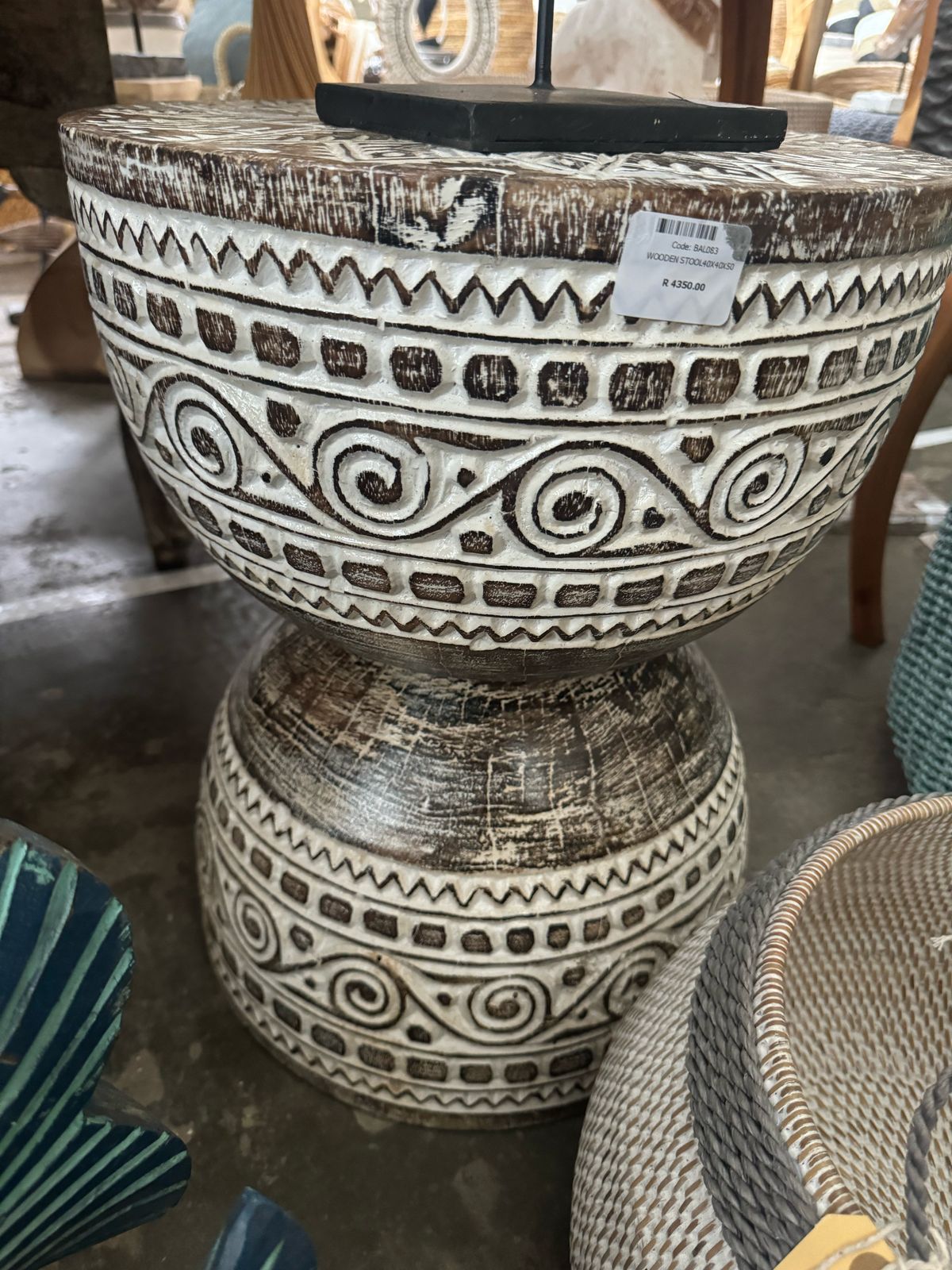 BAL083 - WOODEN STOOL40X40X50