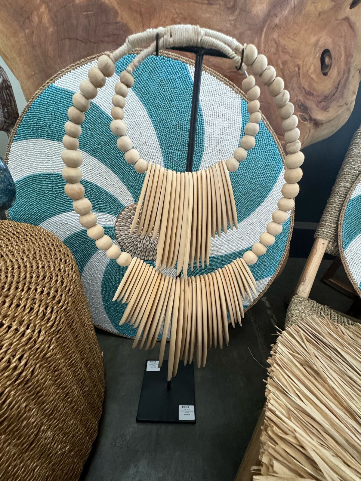 BAL120 -  WOODEN NECKLACE NATURAL 32X15X74