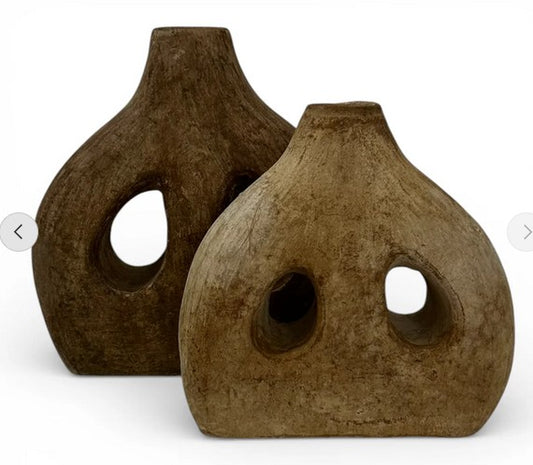 BAN098 - TERRACOTTA VASE