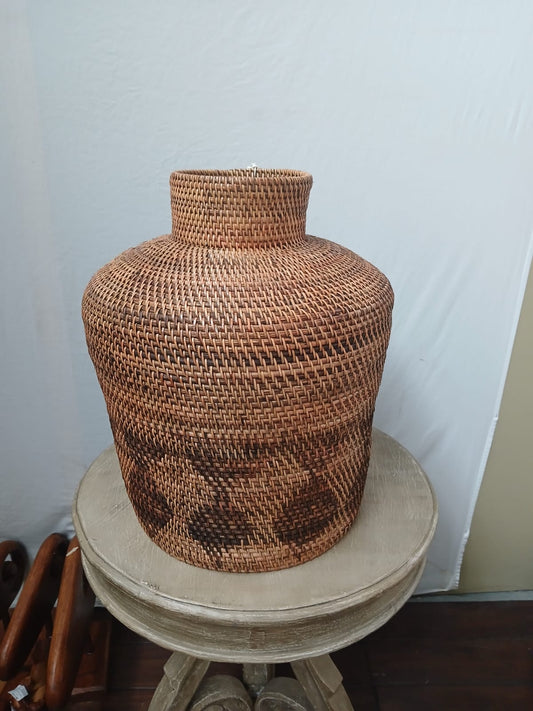 UBI031 - RATTAN BASKET POT MOTIF BESAR B